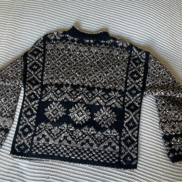 Hand knitted 71% real wool sweater - Picture 3 of 3